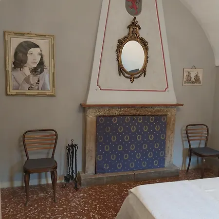 La Vecchia Casa Affittacamere 3*